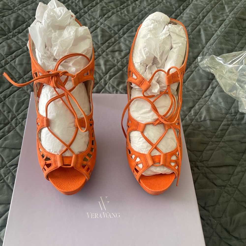 Beautiful new stylish designer leather heel was $395 now $75